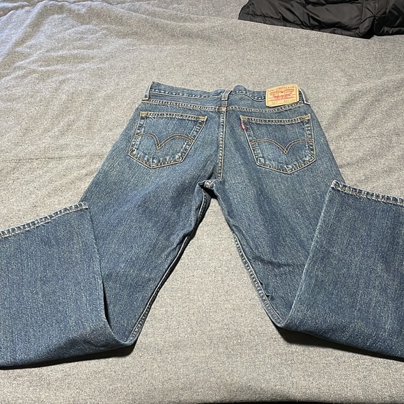 Levi jeans 32x32 - Picture 6 of 10